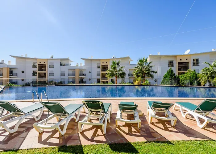 Apartman Homes Eco With Terrace, 2 Swimming Pools & Tennis Court