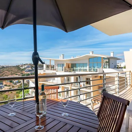 Homes Eco With Terrace, 2 Swimming Pools & Tennis Court Διαμέρισμα Αλμπουφέιρα