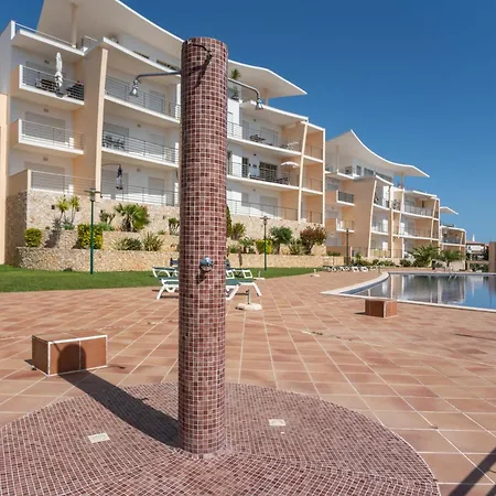 Homes Eco With Terrace, 2 Swimming Pools & Tennis Court דירה אלבופיירה