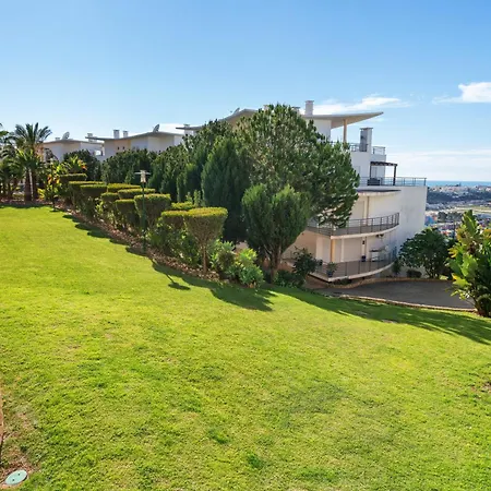 Homes Eco With Terrace, 2 Swimming Pools & Tennis Court Διαμέρισμα *